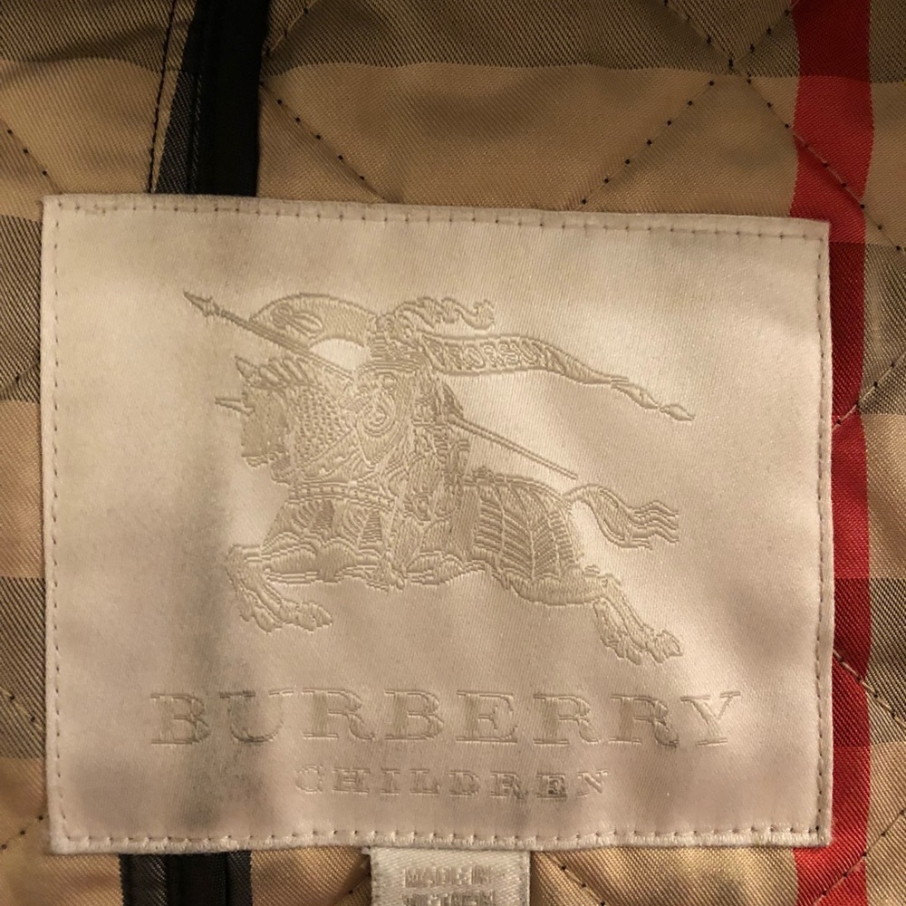 Classic Burberry quilted jacket - Picture 4 of 8